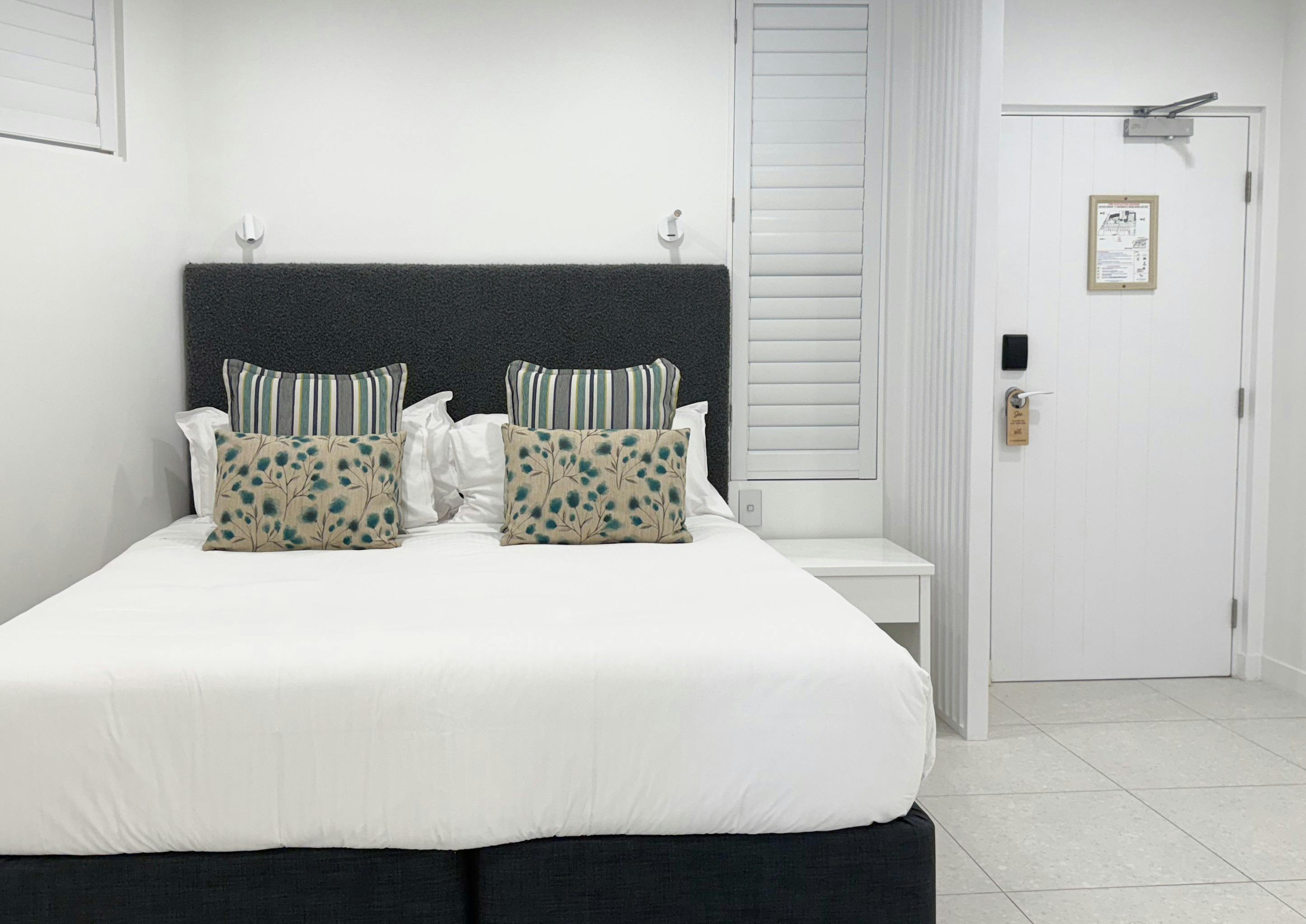 1 Bedroom Beachfront