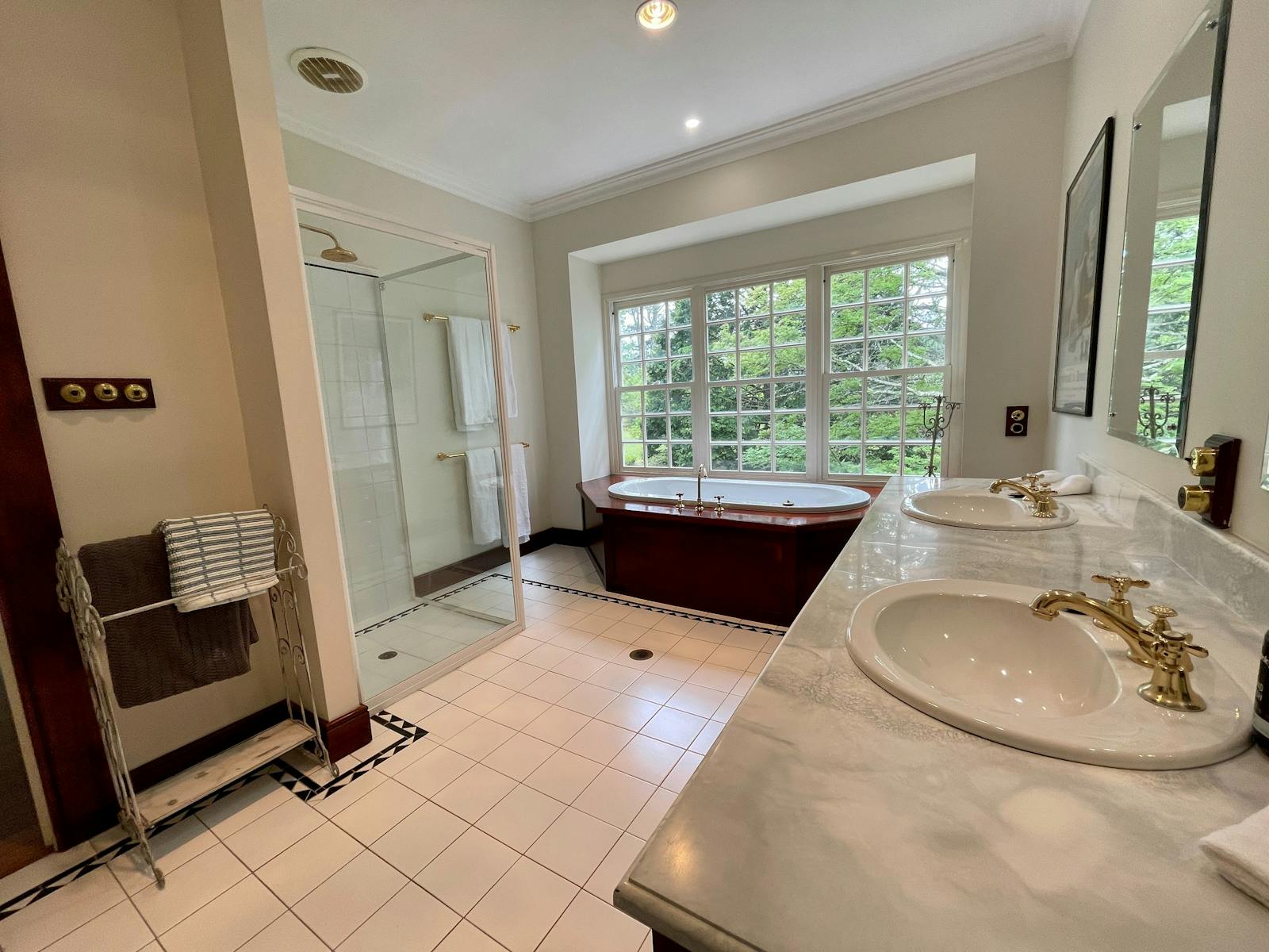 Main Bathroom
