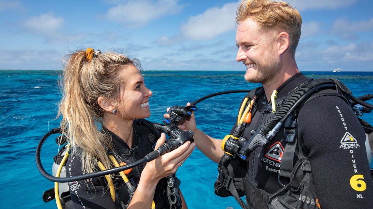 divers check