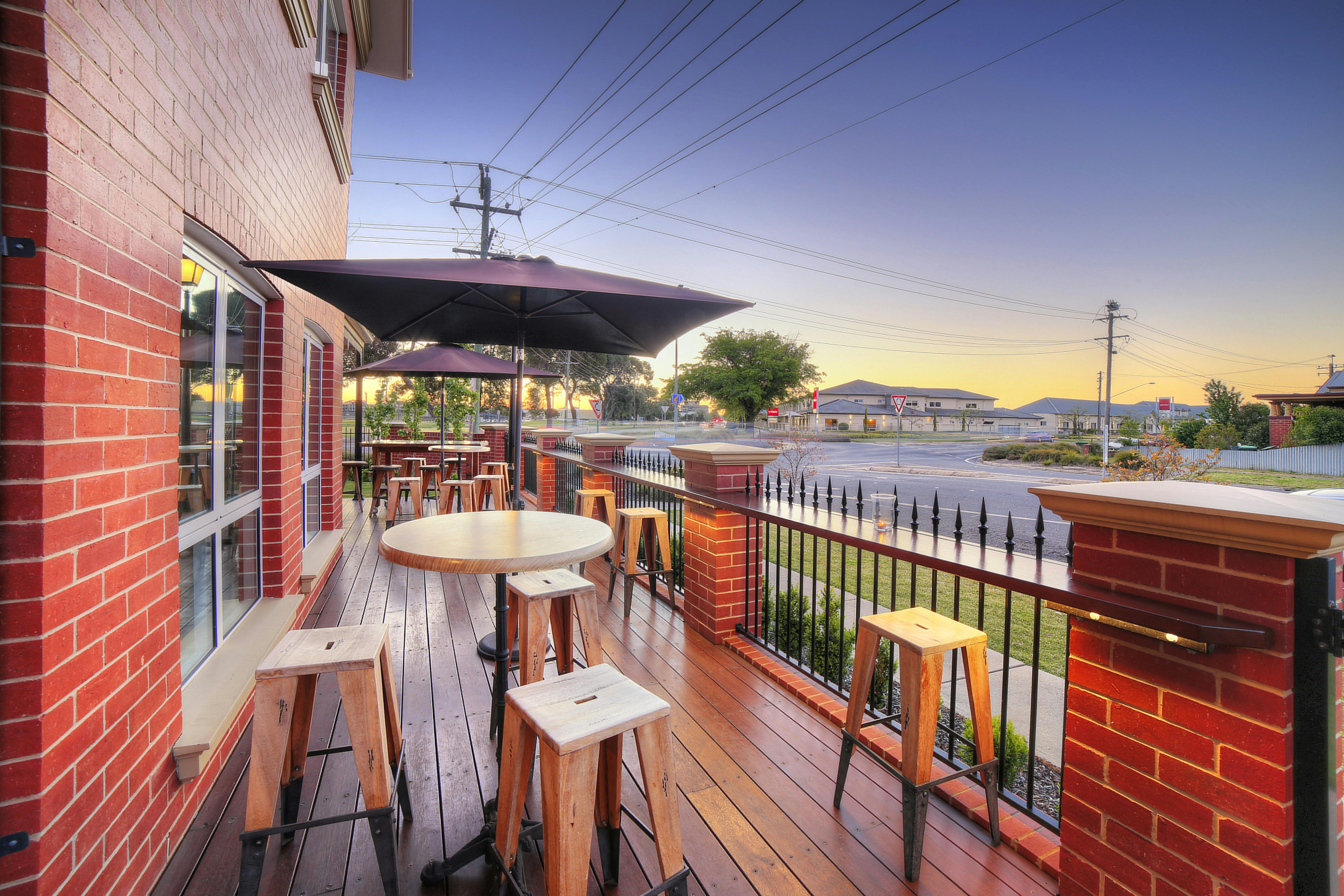 Best Western Plus Bolton on the Park NSW Holidays &