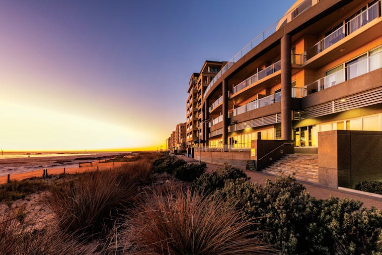 Oaks Glenelg Plaza Pier Suites