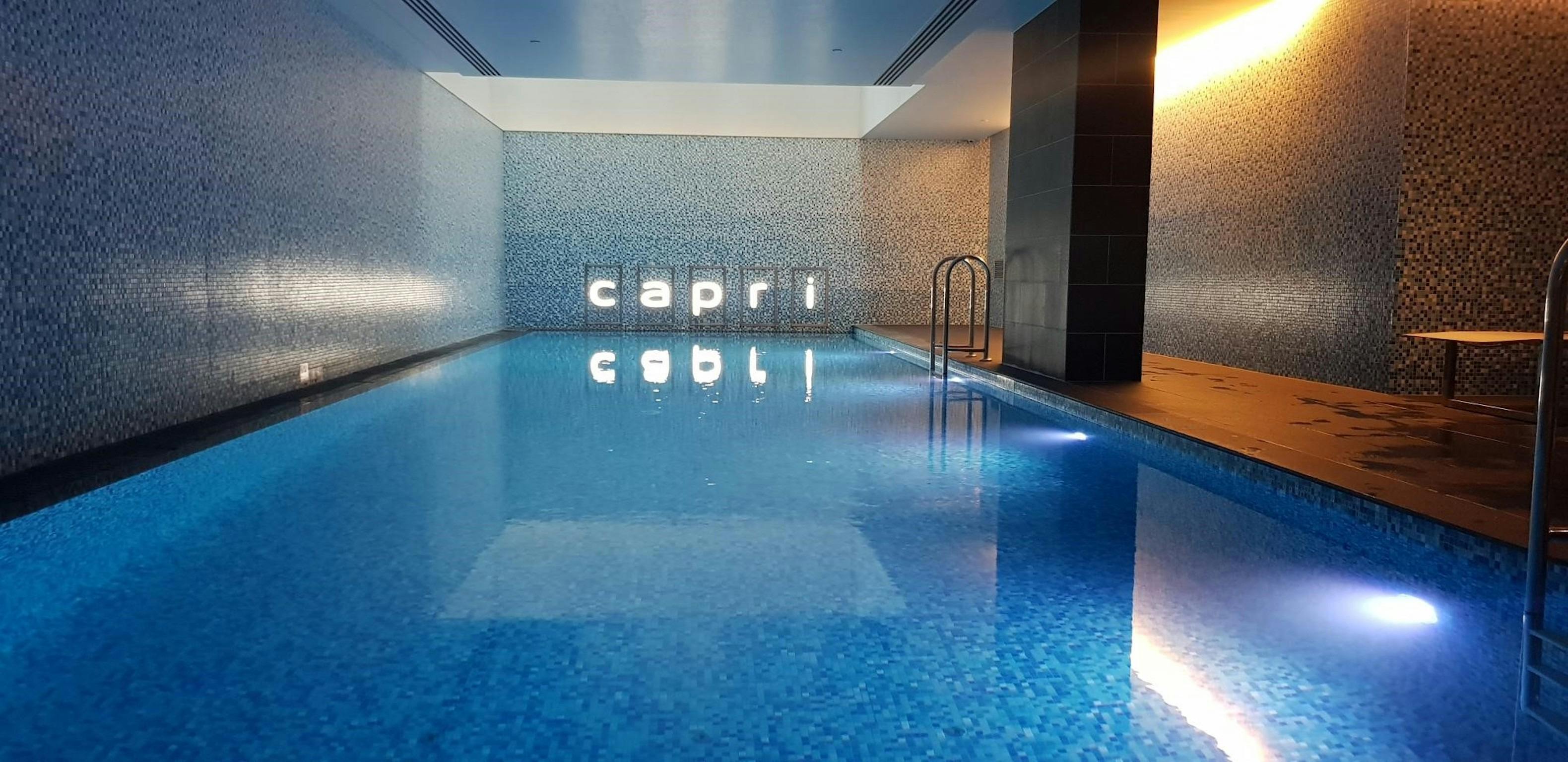 Hotel Pool