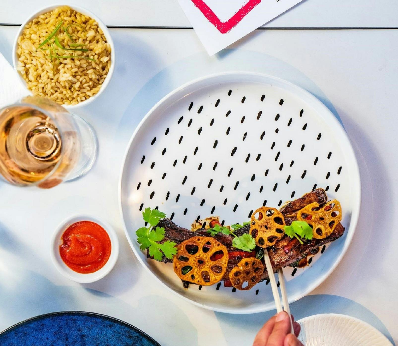 혼카스 바 + 먹거리