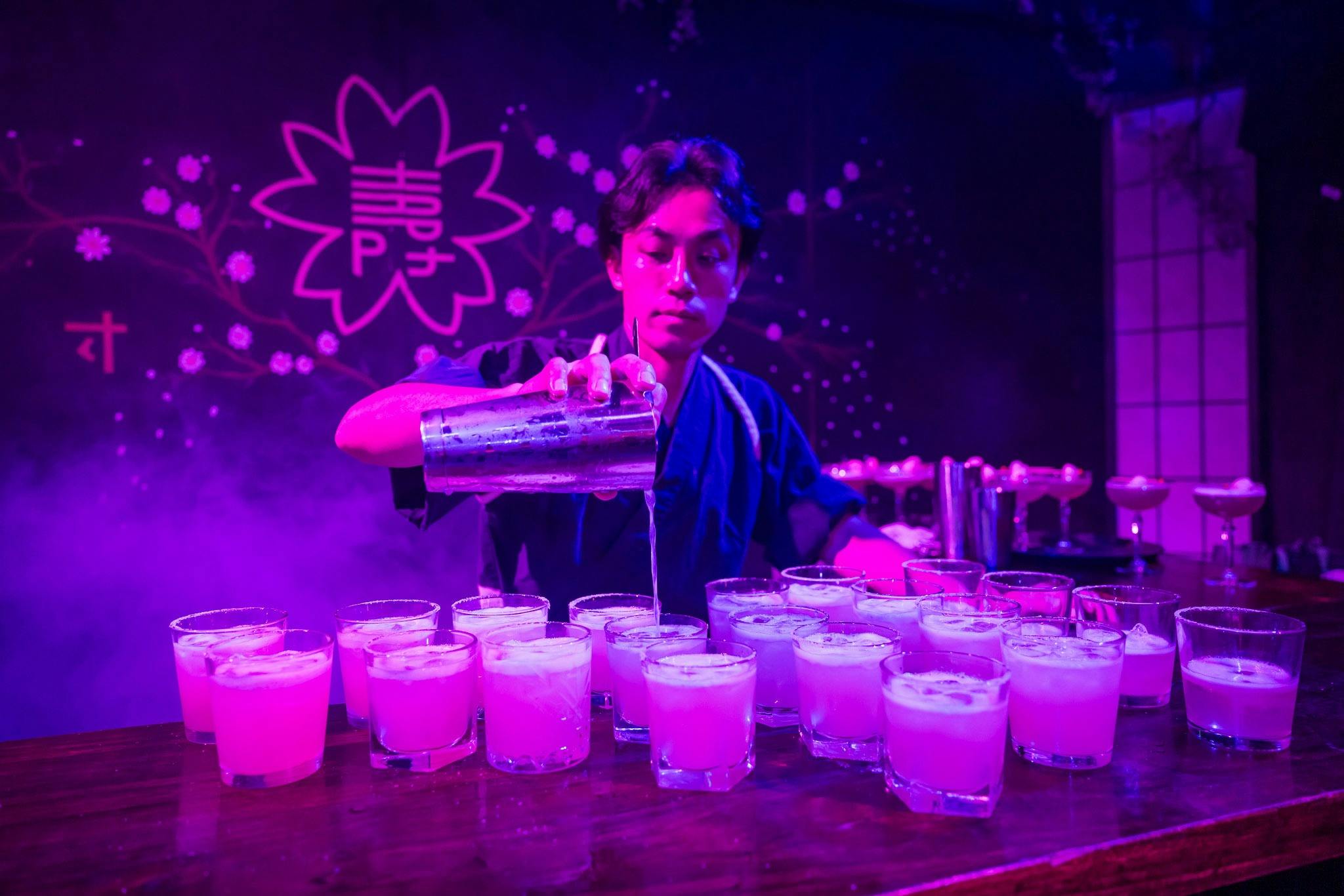 Maho Magic Bar