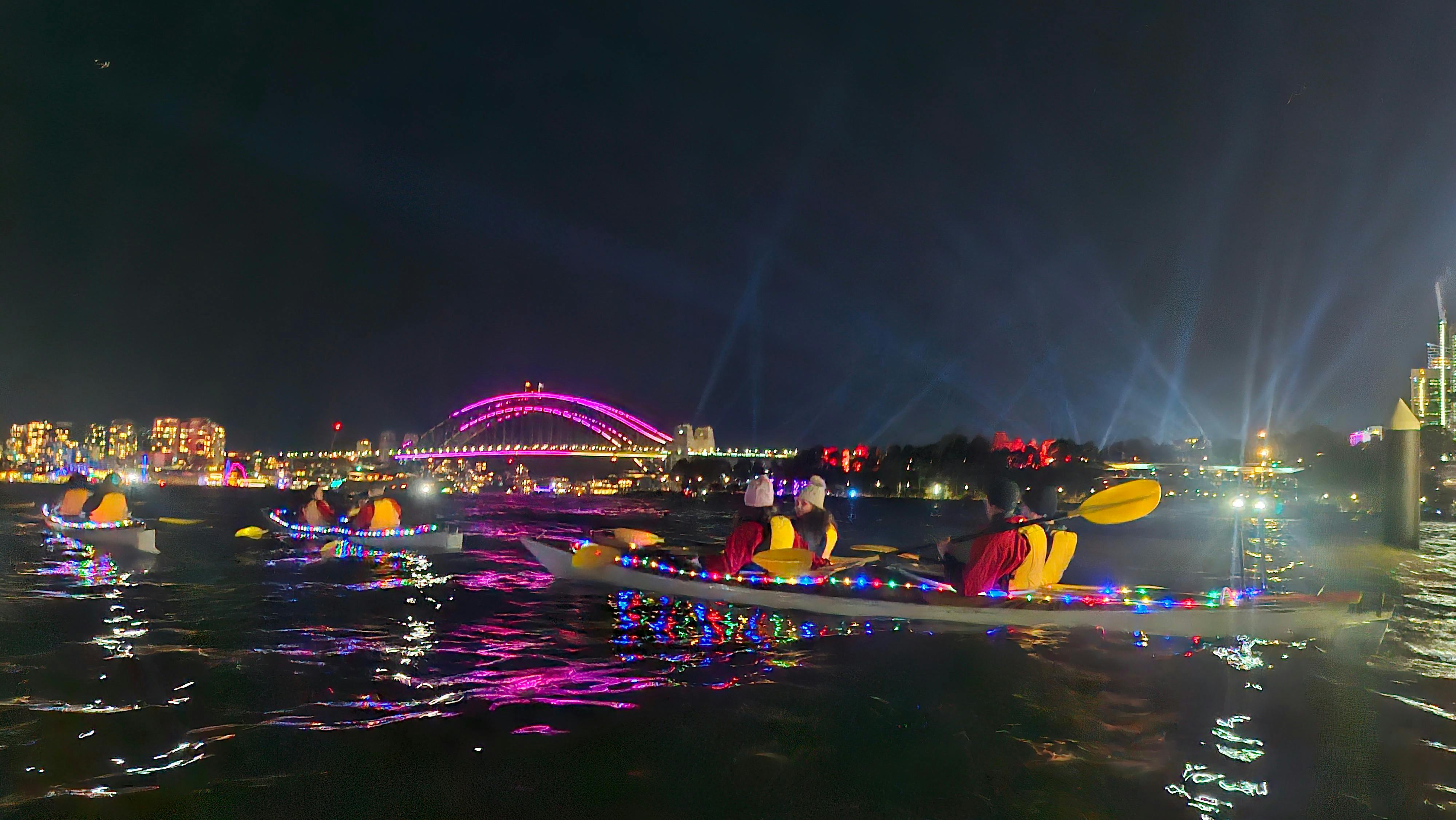 生動的月光海上皮划艇 - 達令港