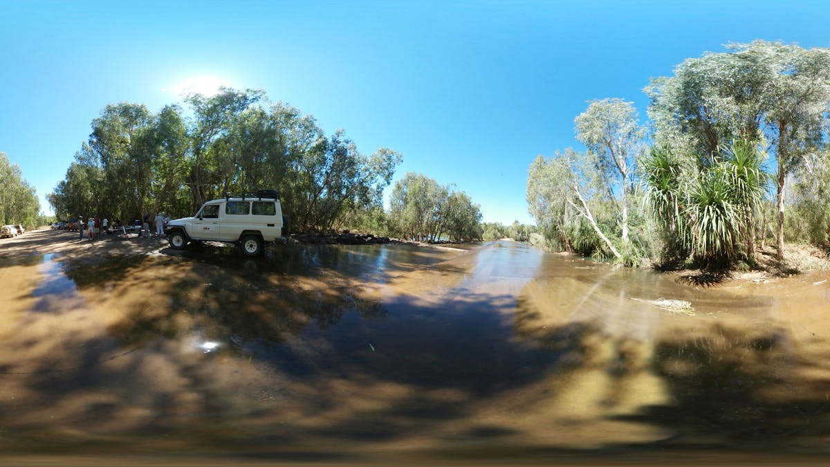 River Crossing on 4x4 Tour