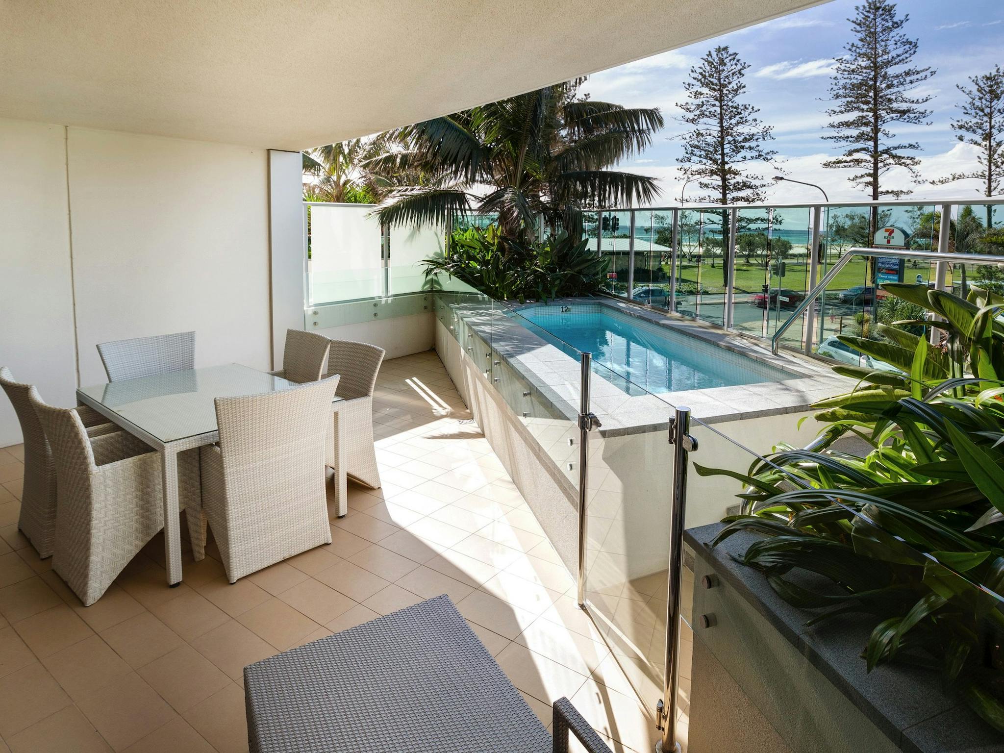 Plunge Pool