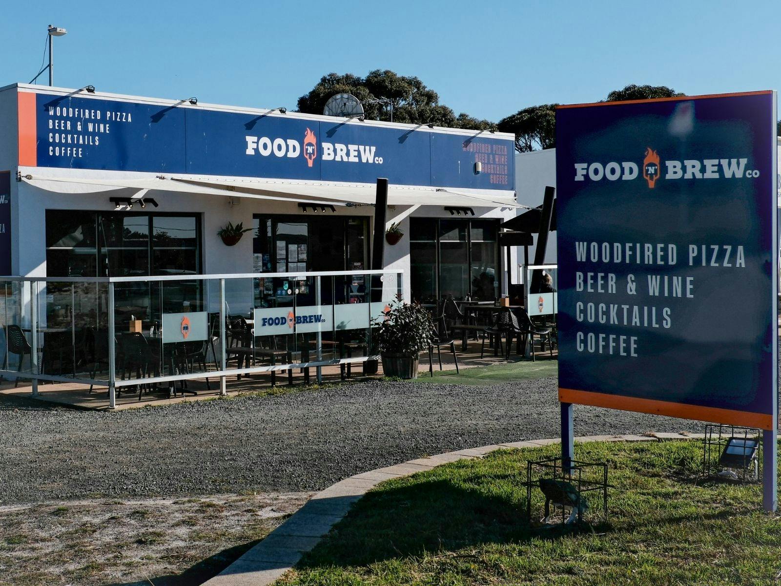 Food'n'Brew, located in the heart of Bicheno, offers free parking for its customers