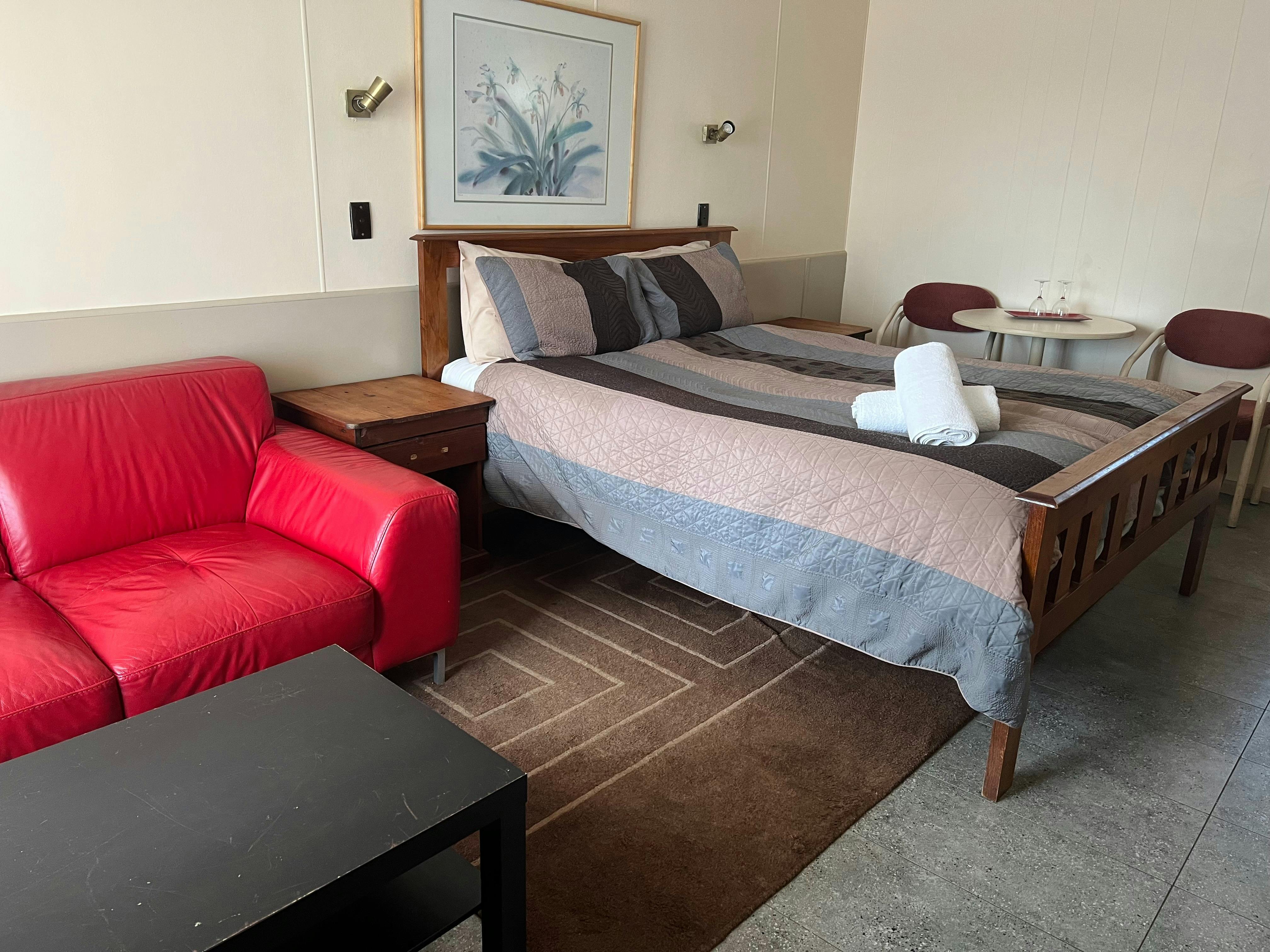 Woodmans Hill Motel and Caravan Park