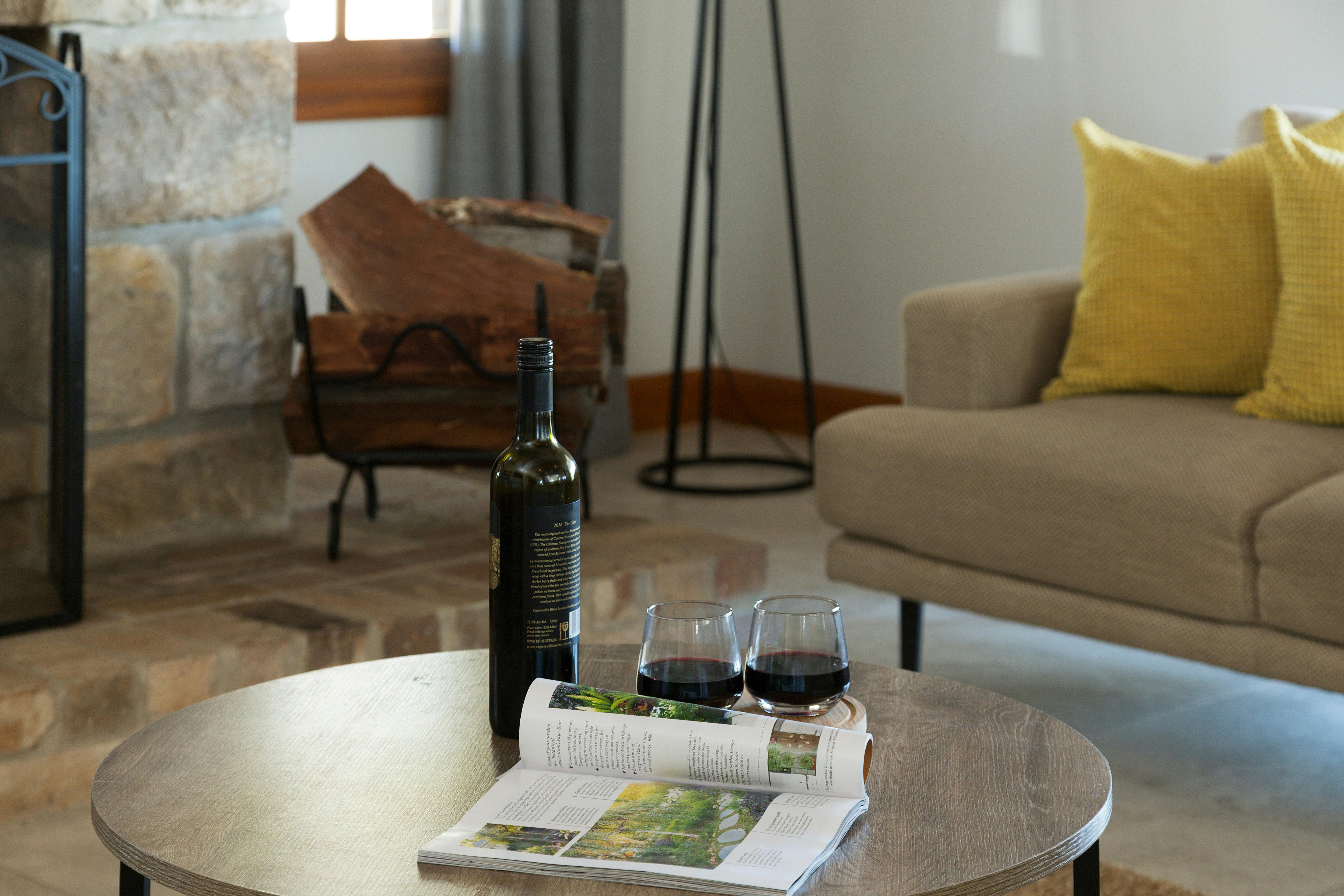 Enzo Cottage - Living Area