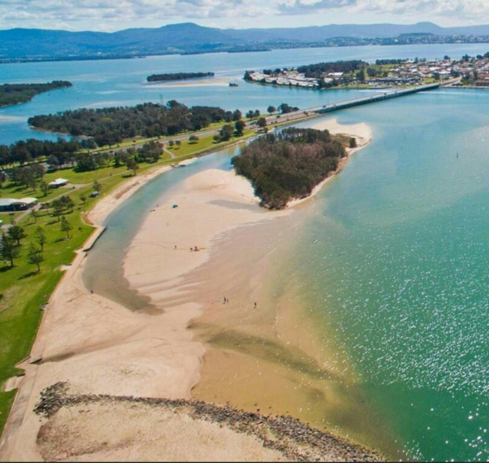 Farmers & Makers Market, The Local Table location shot of Reddall Reserve