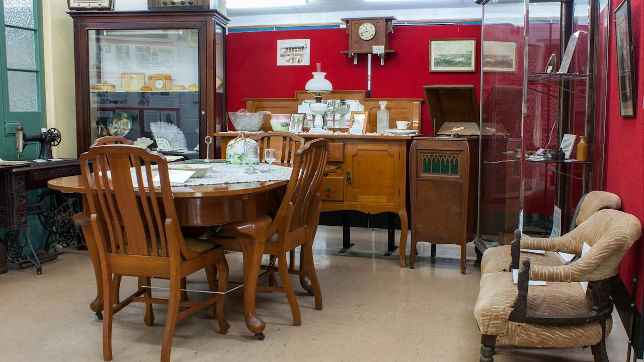 Dining Room Suite