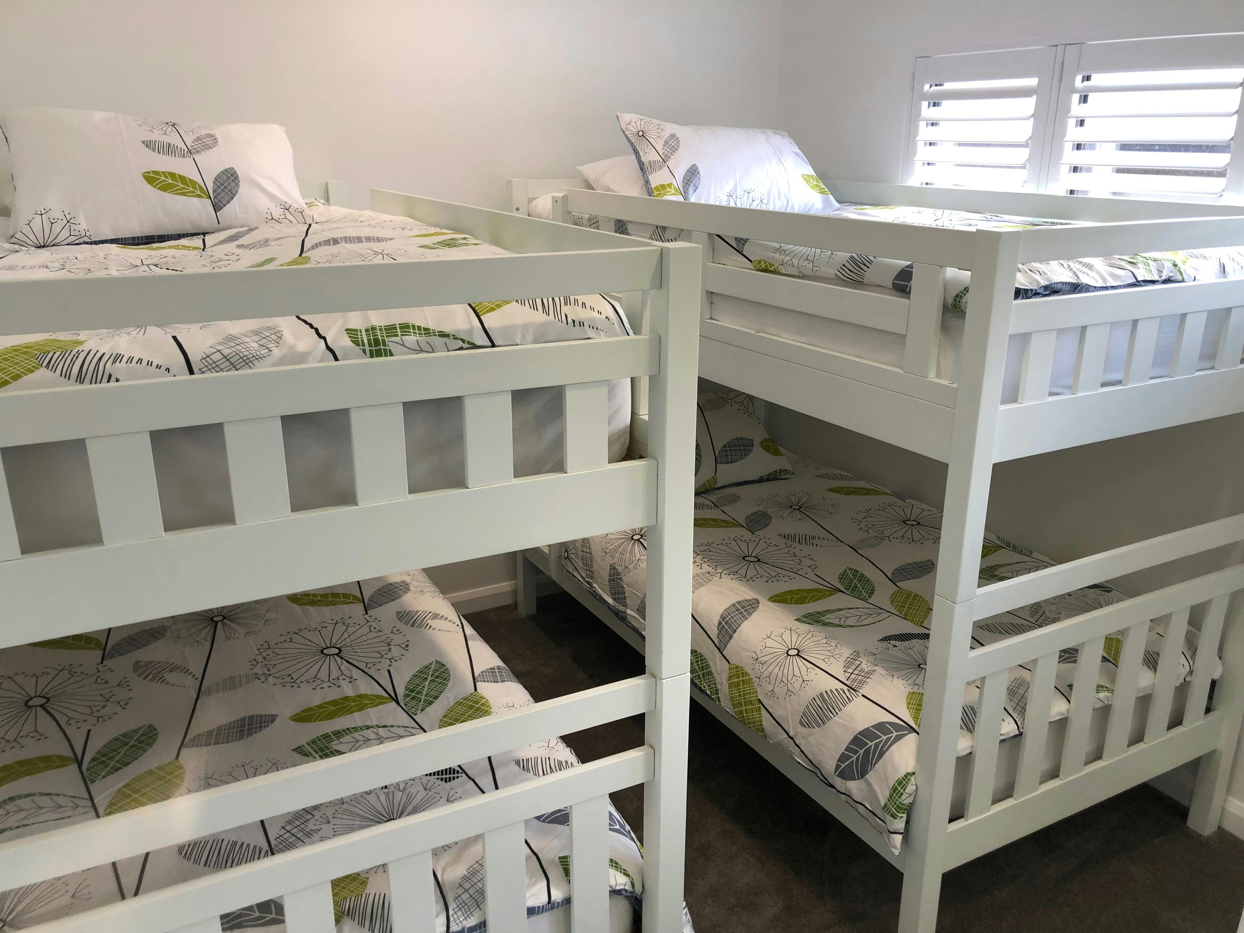 킹/싱글 2층 침대 객실