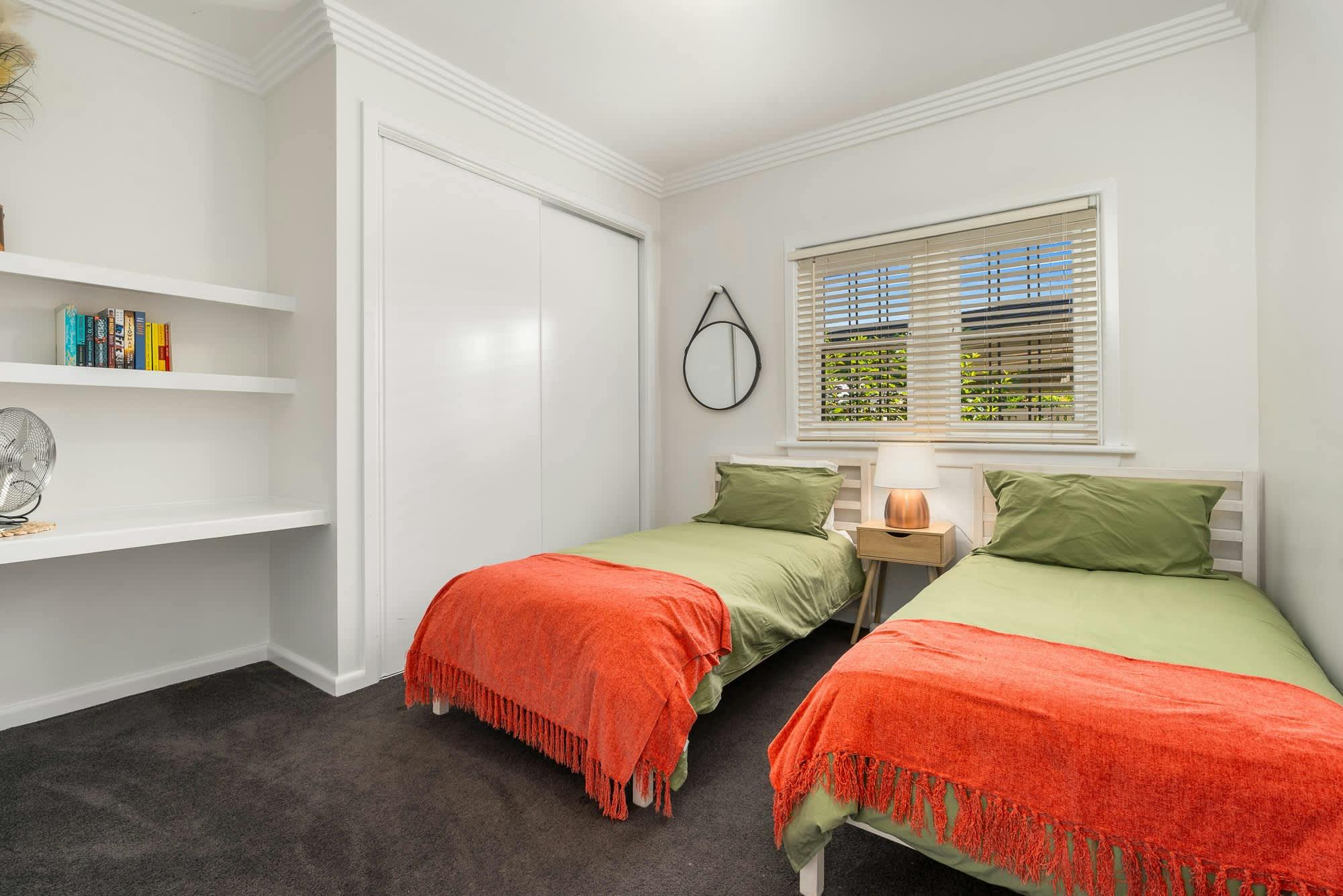 2 single beds perfect for kids, family friendly.