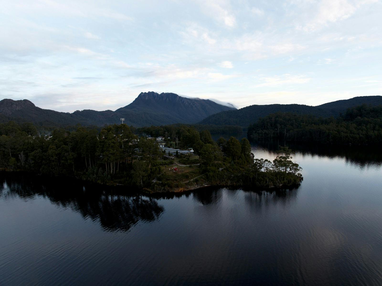 Lake Rosebery camping and paddling