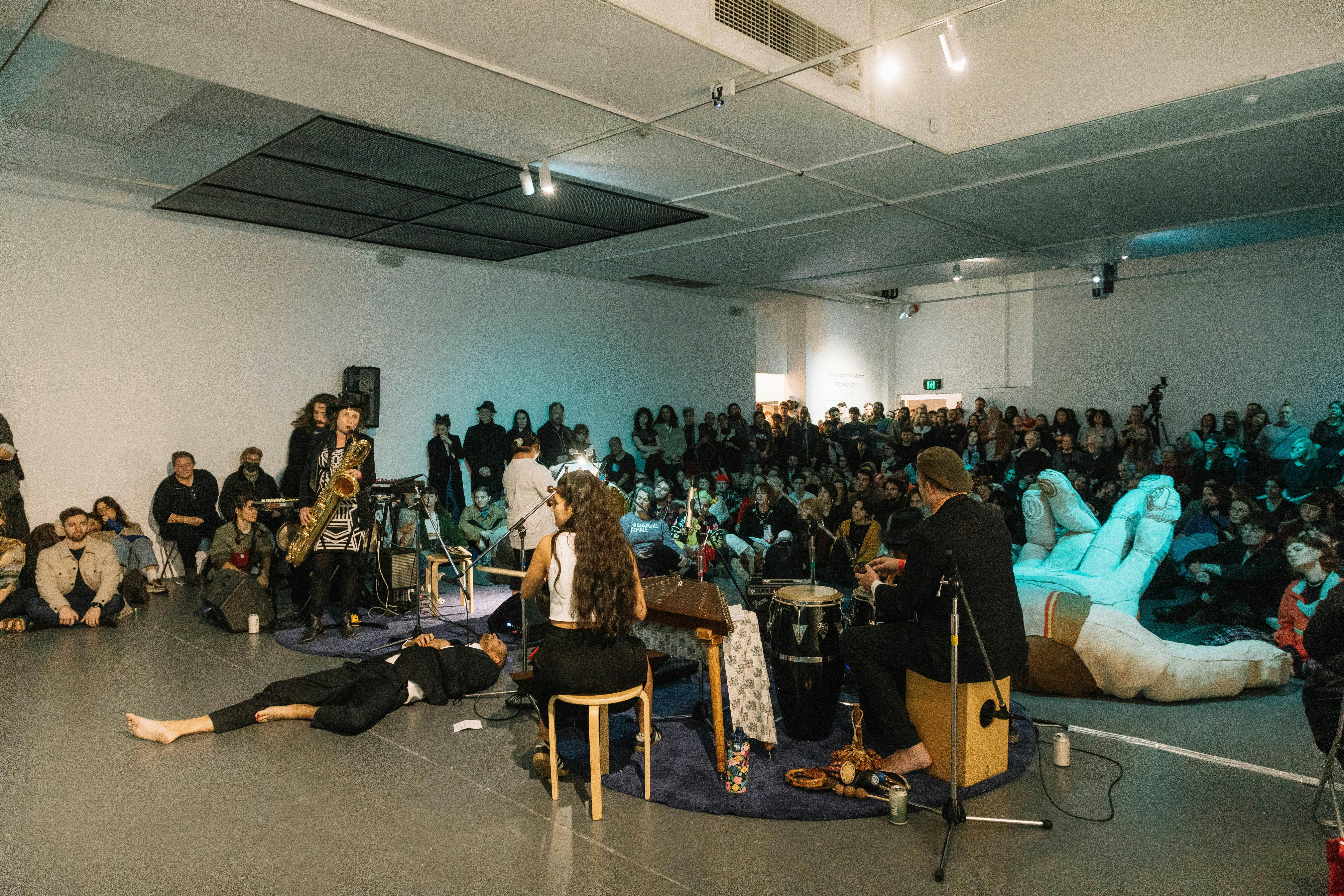 ‘ROCKAMORA’ LIVE: A performance with The Bait Fridge and Slowmango (2023), event documentation.