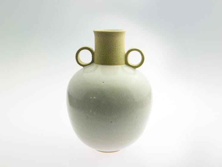 ceramic-art-studio-tradional-jug-shape