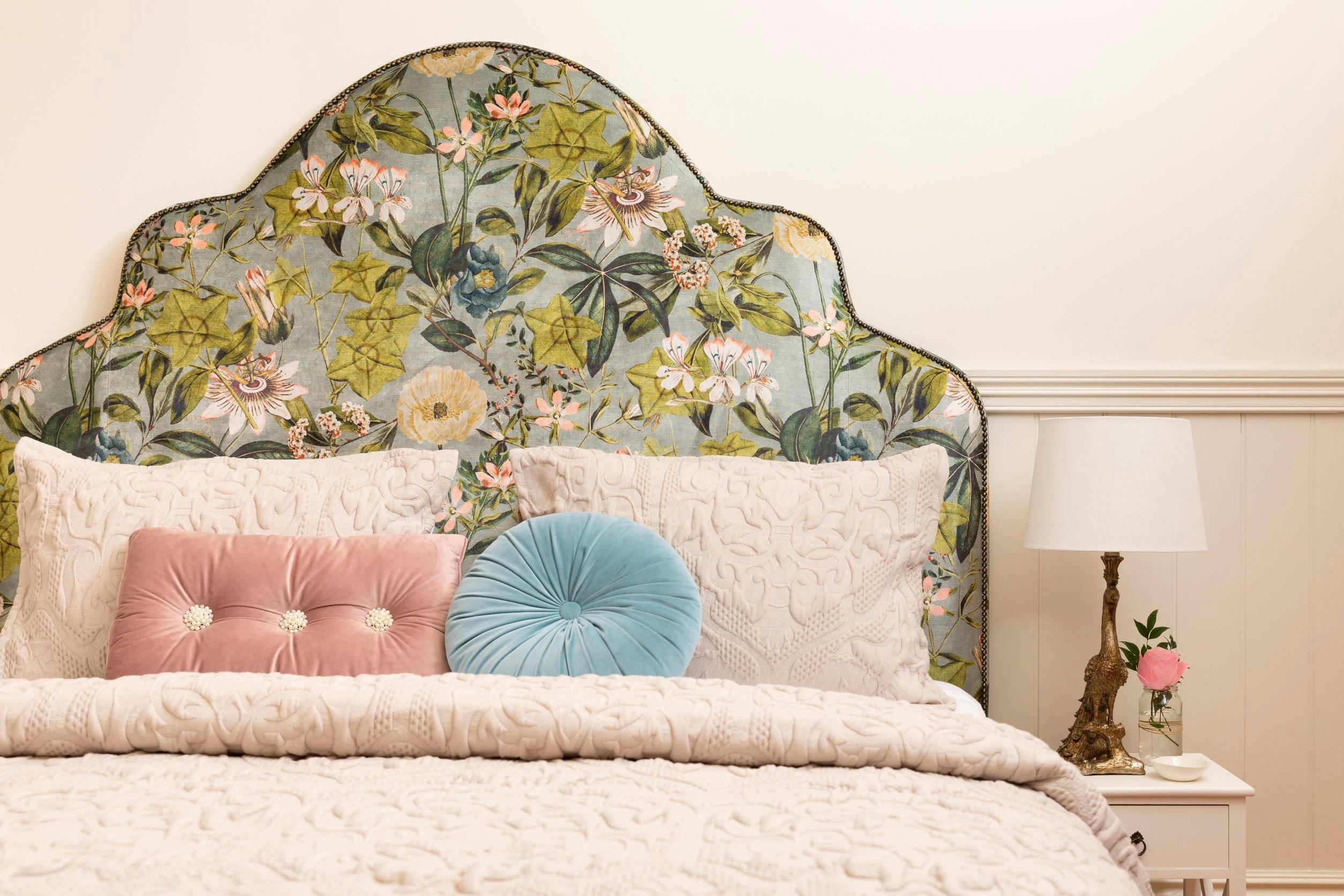 king bed, luxury accommodation, boutique accommodation alexandra