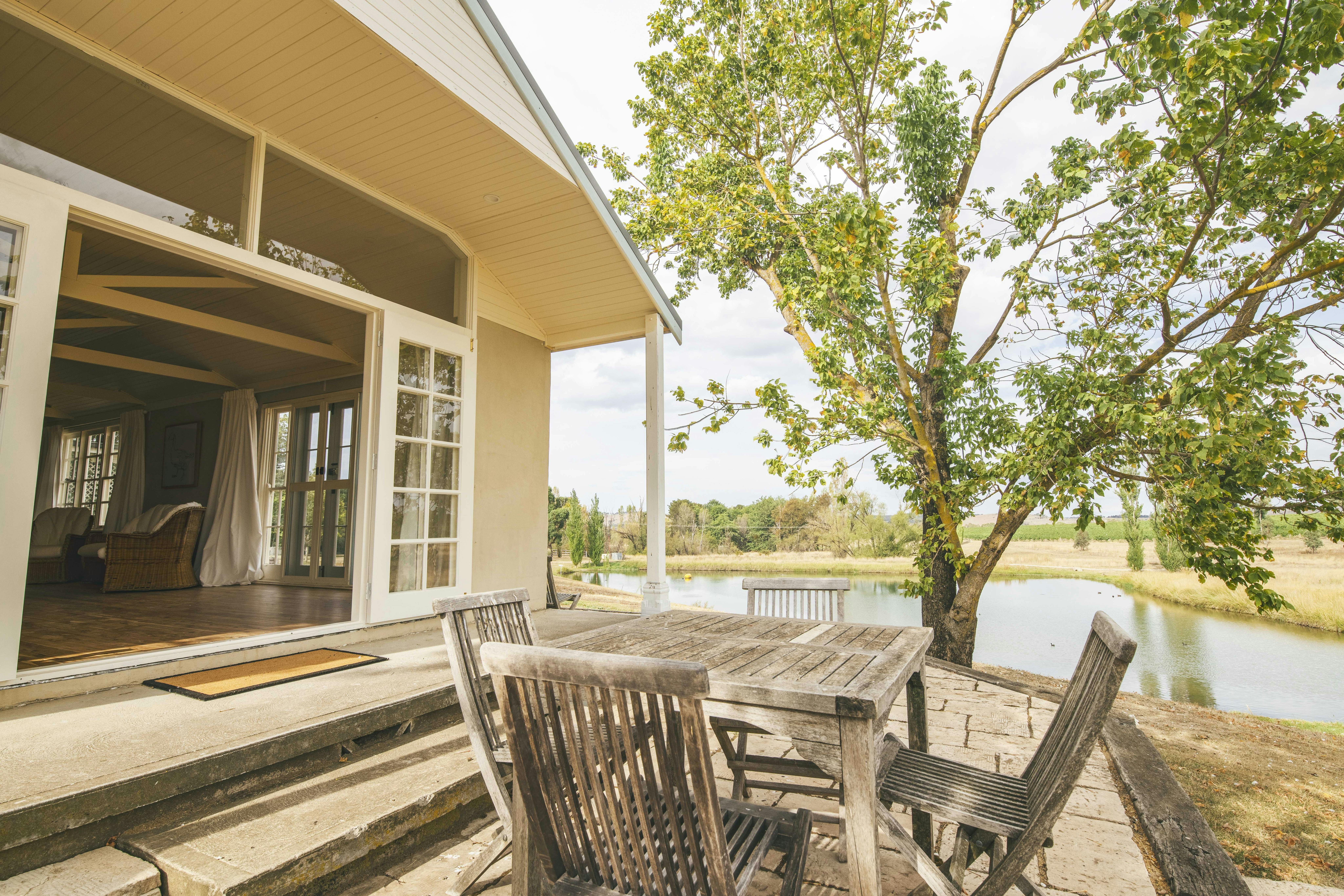 Mayfield Vineyard Cottages - Garden