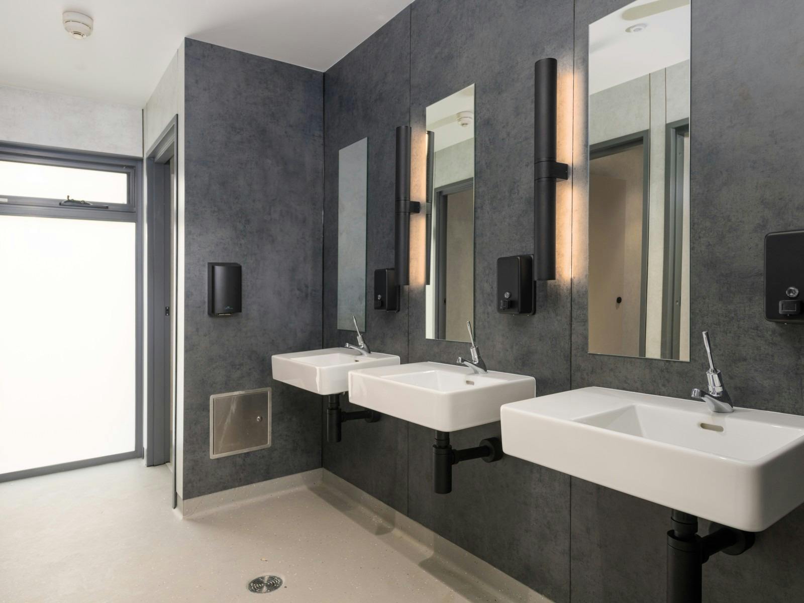 Accommodation Hub Bathroom