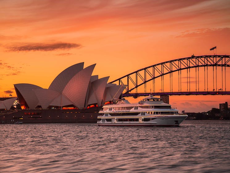 Sydney 2000 cruising Sydney Harbour at sunset