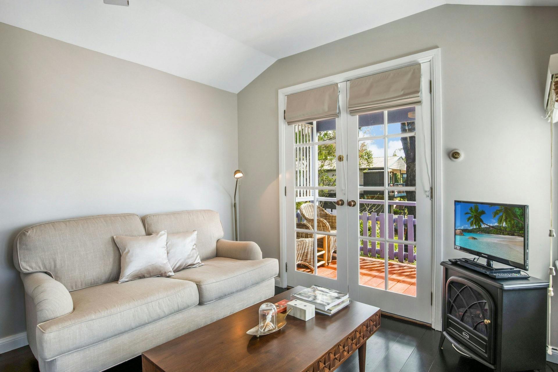 Hyams Beach Seaside Cottages