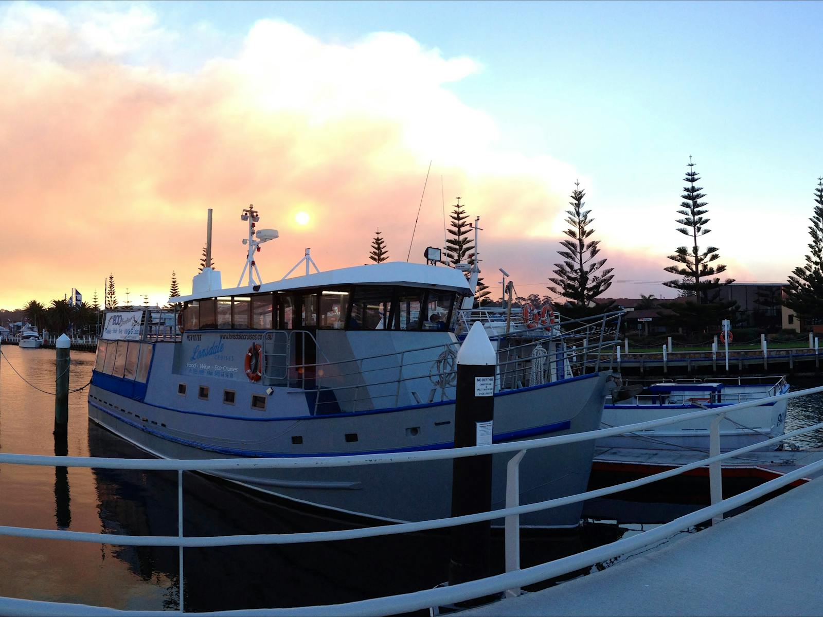 Lonsdale Cruises