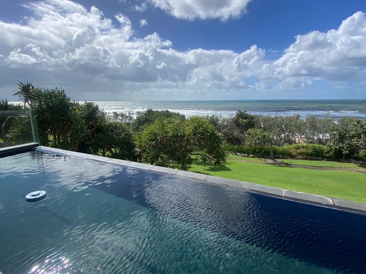 hire for baby Noosa,cot hire Noosa,noosa cot hire, holiday hire Noosa,cool cabanas Noosa,noosa hire