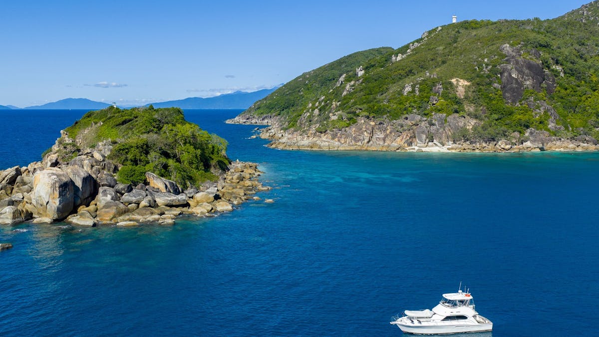 Allure priavte charter at fitzroy island in the great barrier reef