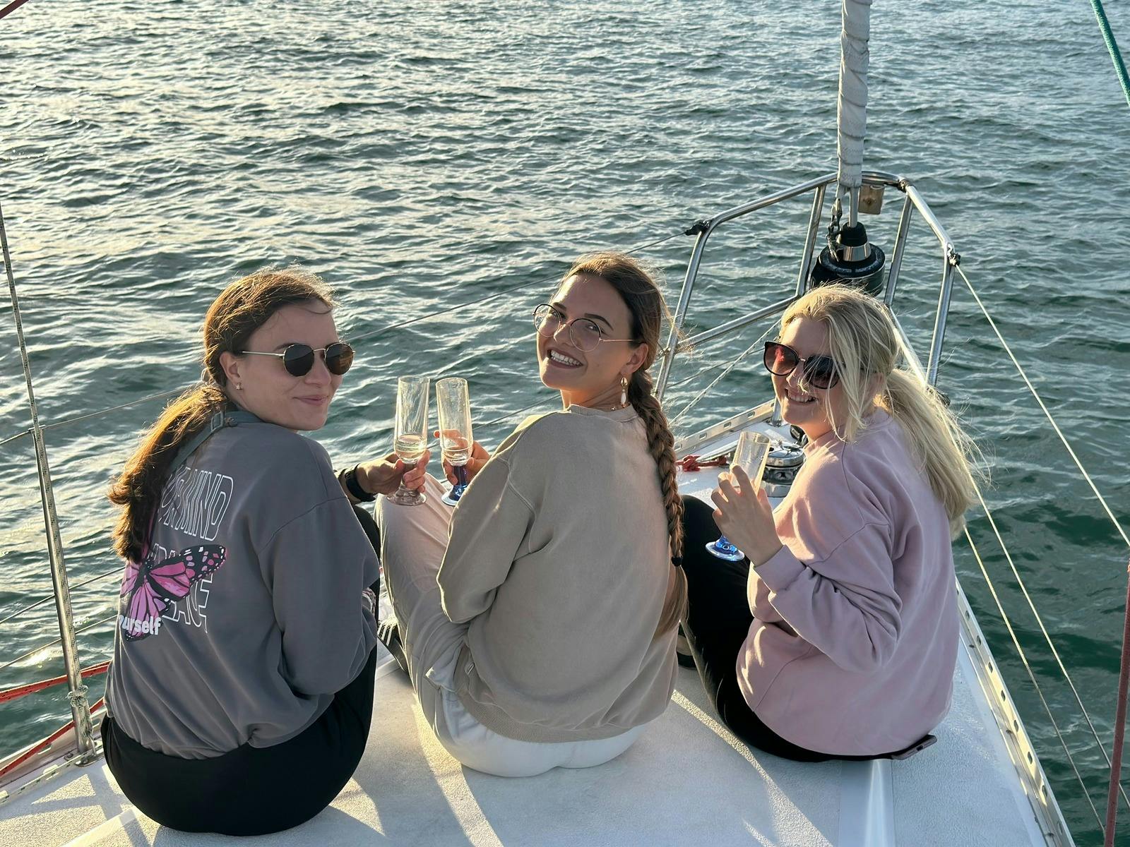 sisters sailing