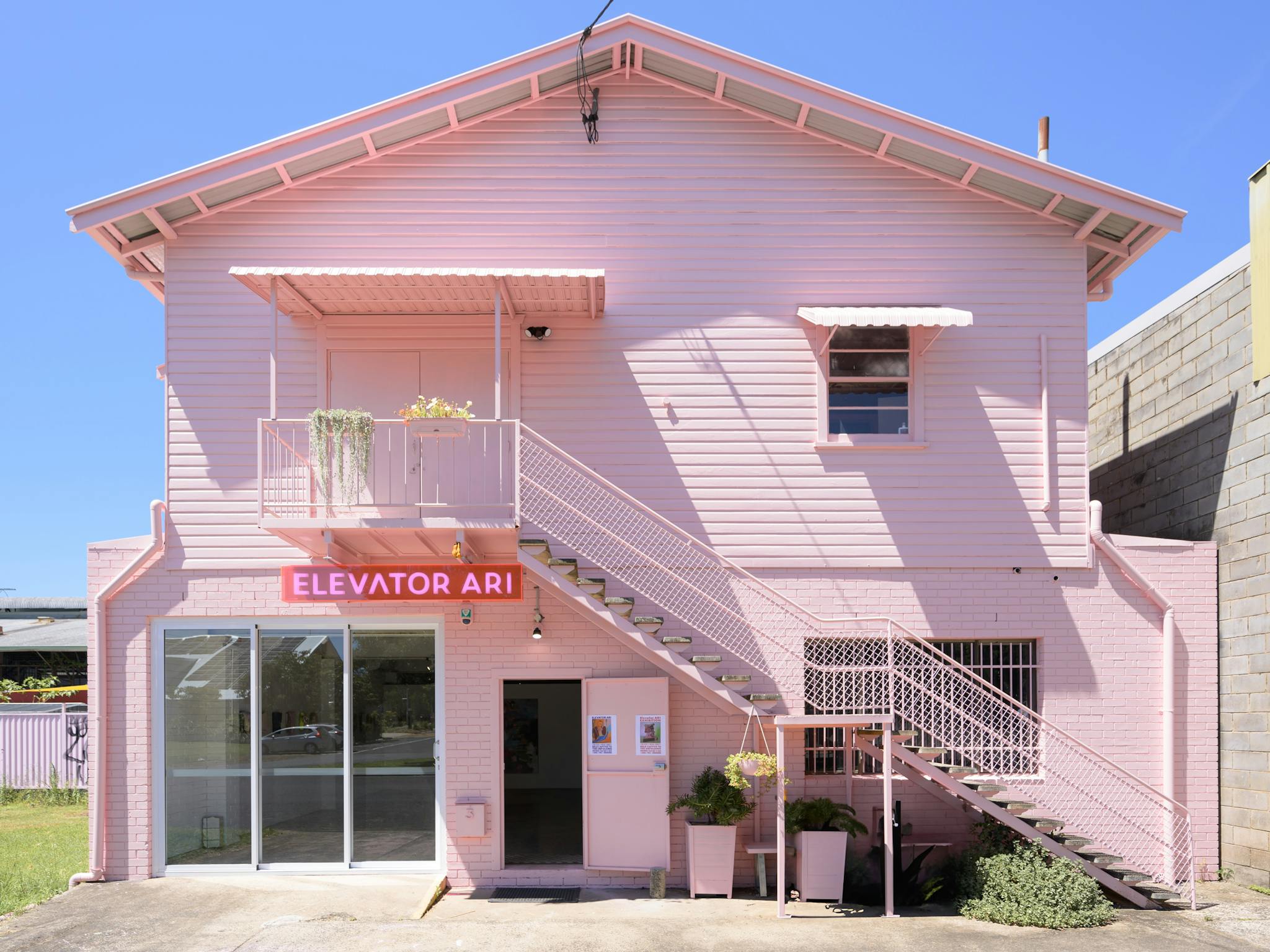 Front entrance to Elevator ARI
