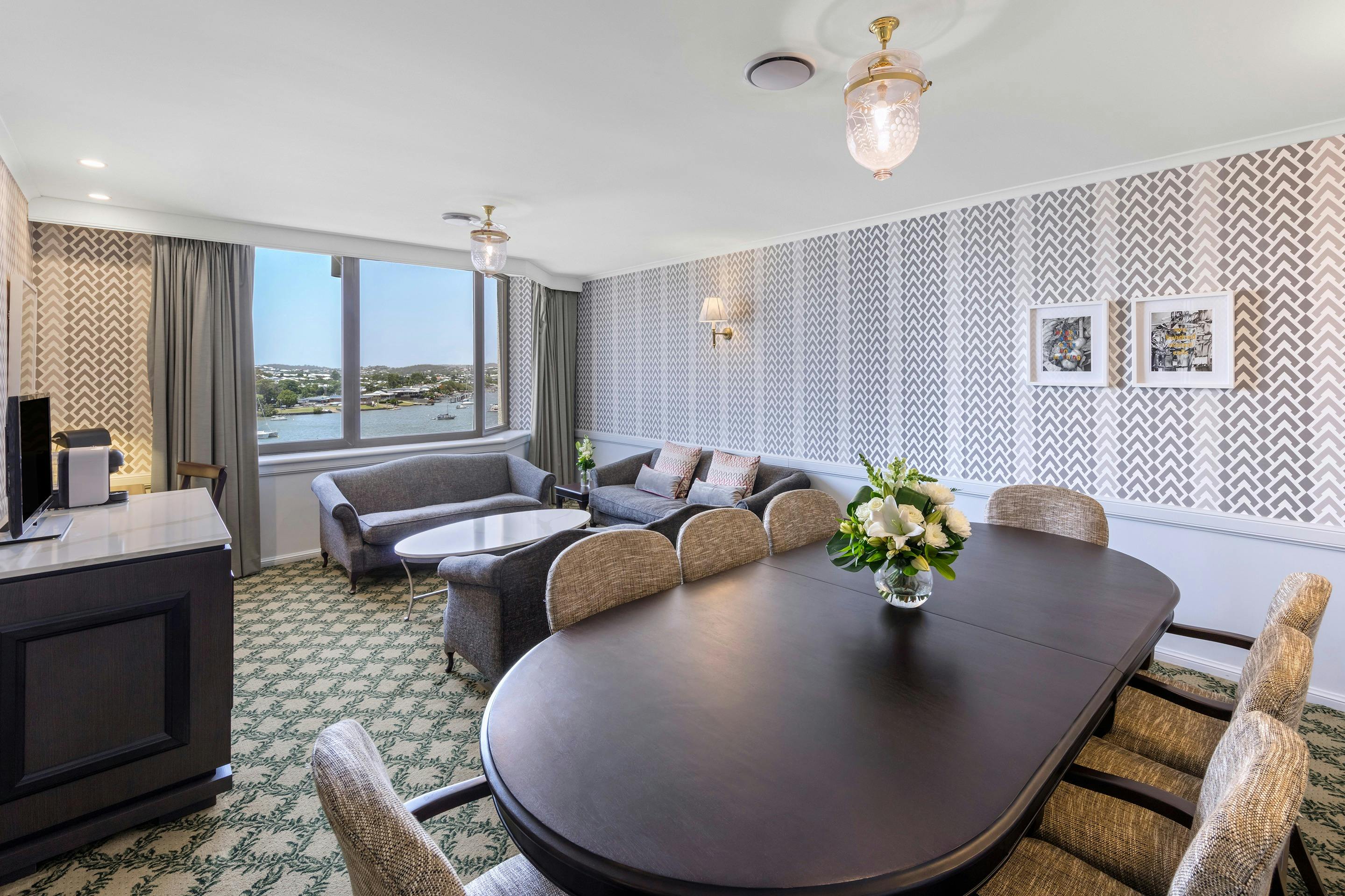 Kingsford Smith Suite