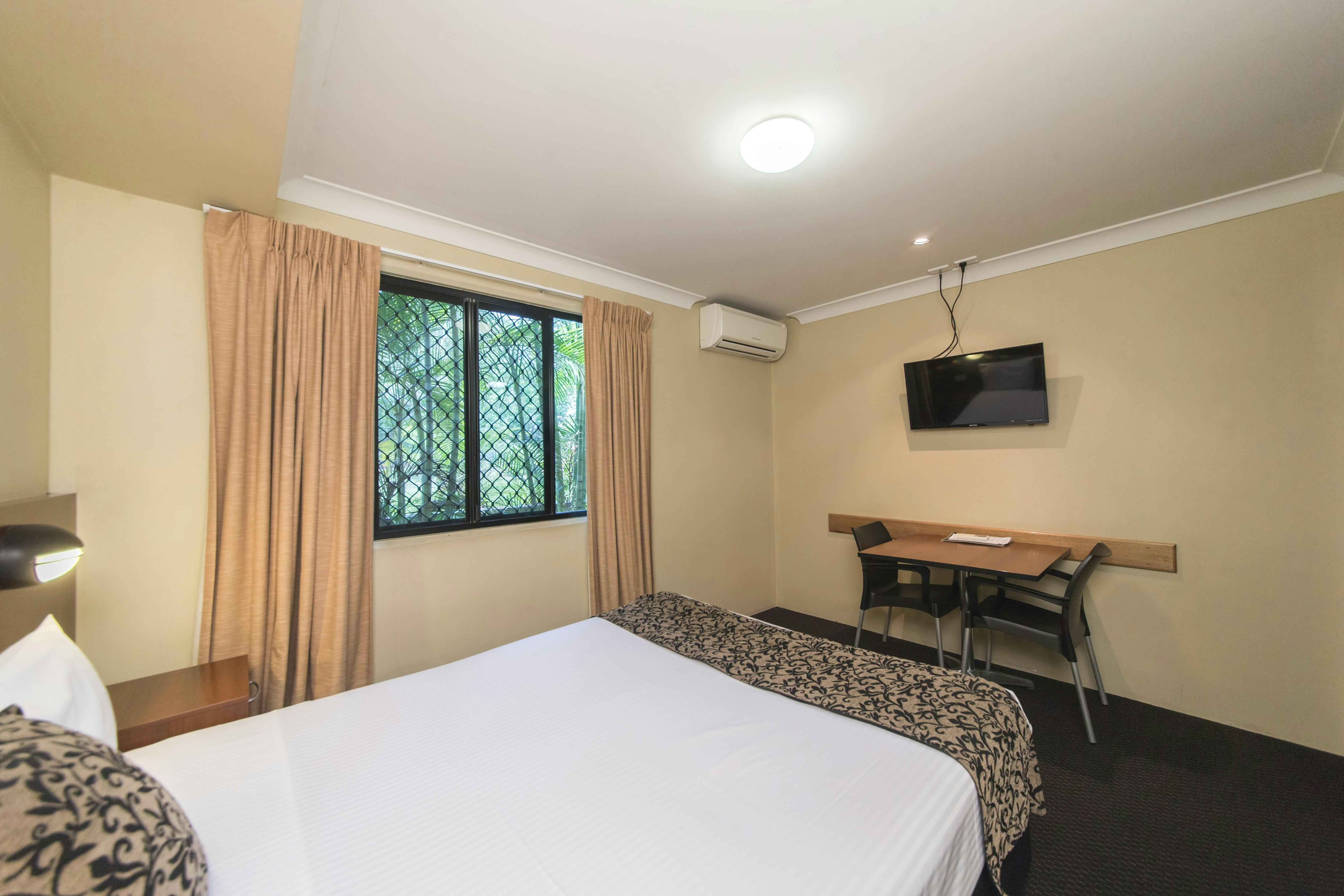 Queen Executive Room