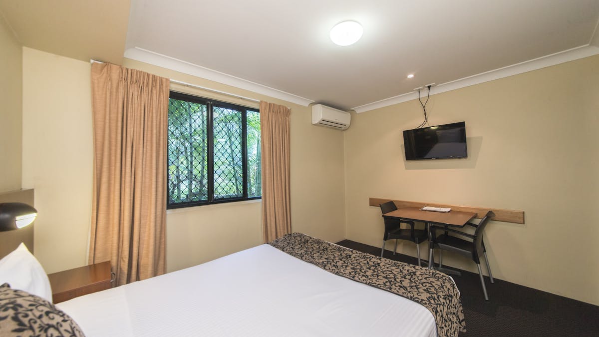Queen Executive Room