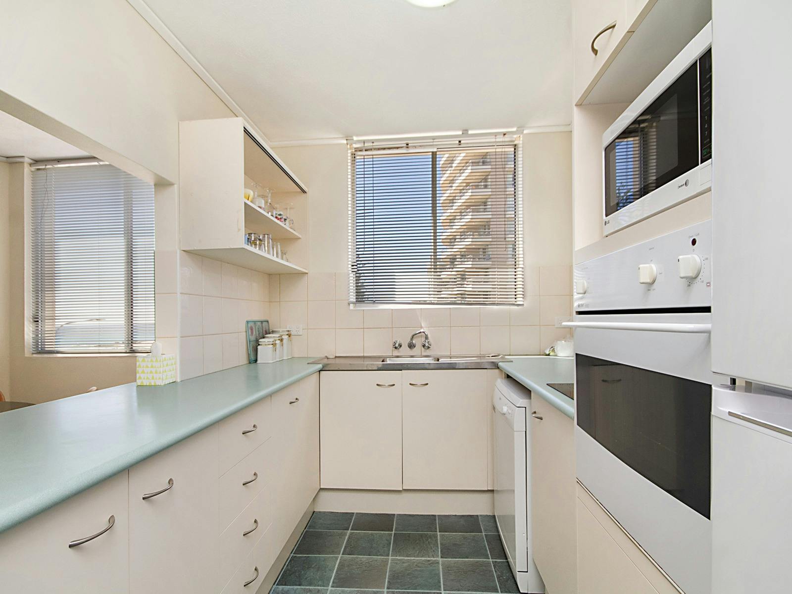 Kingston Court Unit 11 - Coolangatta