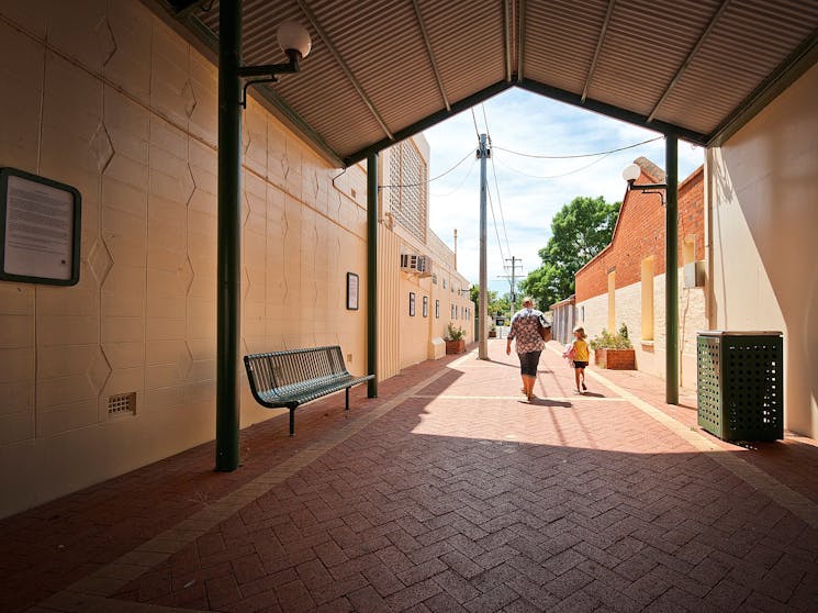 Kiesling Lane heritage walk