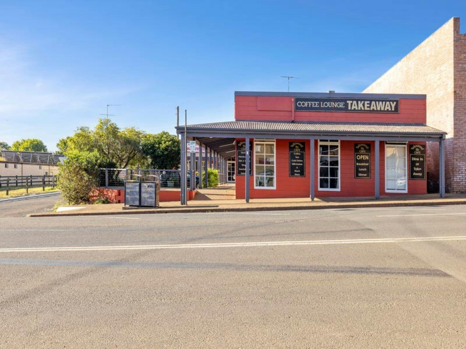 Front view of Tallowood