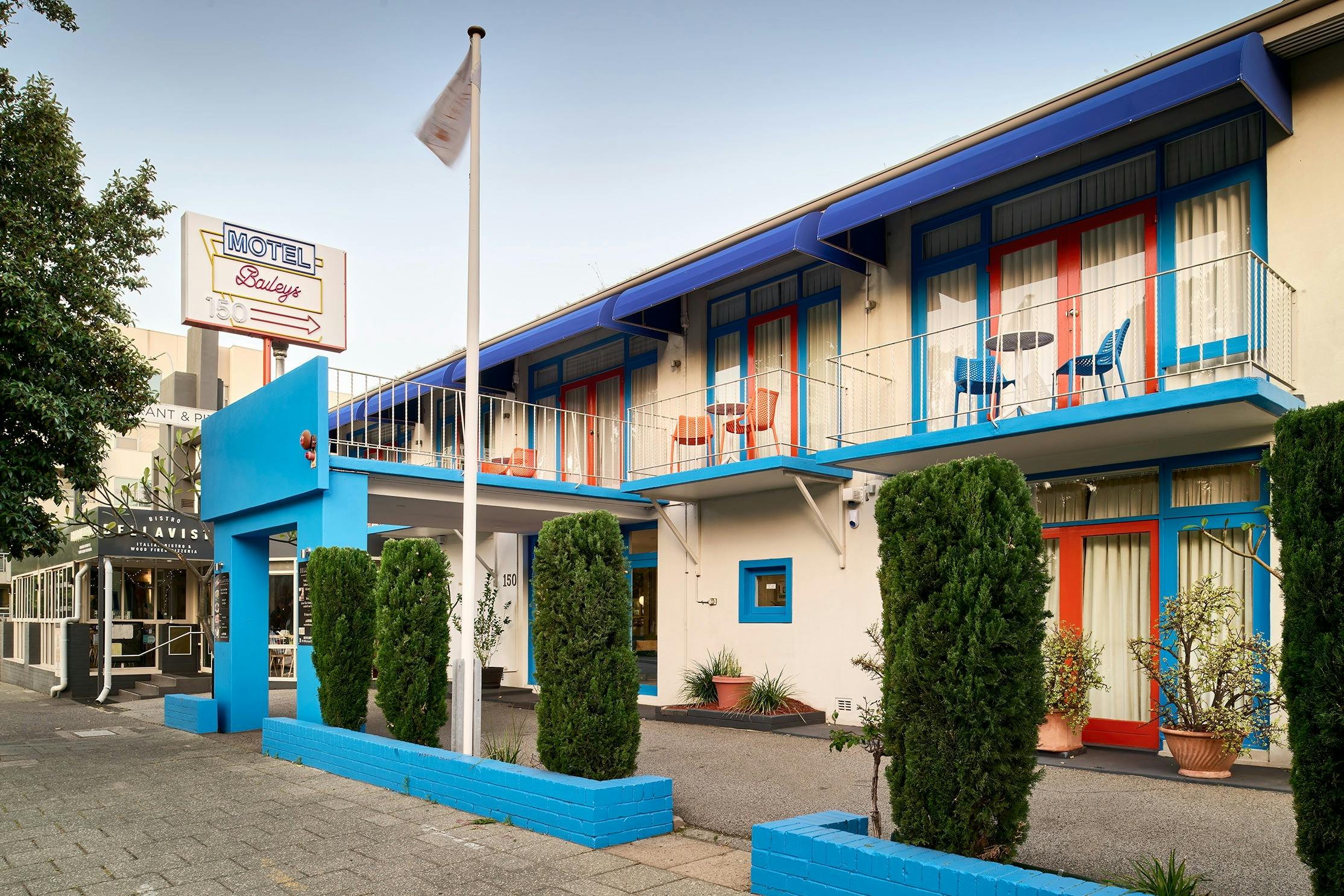 Baileys Parkside Motel