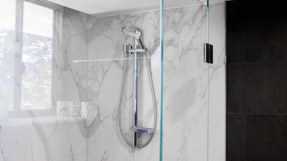 2 bedroom unit in Mermaid Beach - bathroom