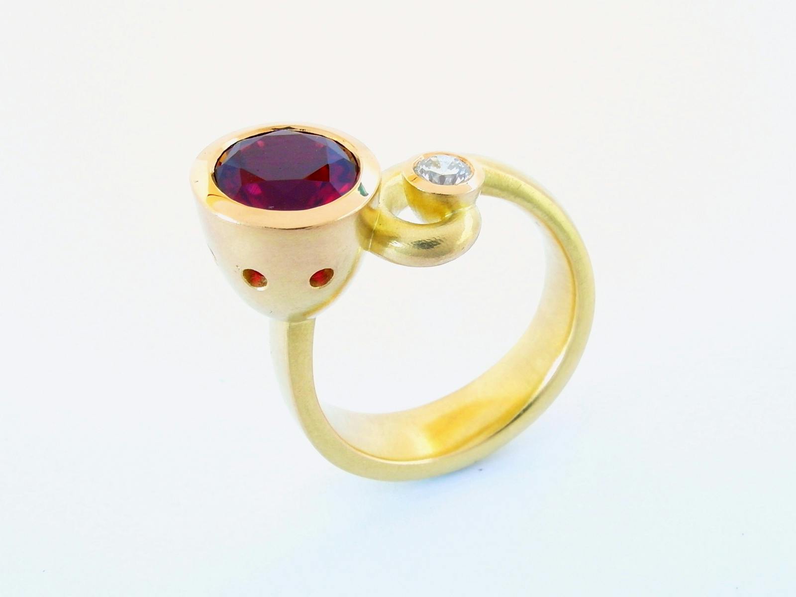 Stunning 18ct yellow gold ring set with rubelite tourmaline and diamond handmade by Marcus Foley