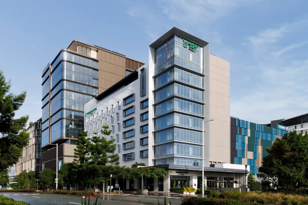 Holiday Inn and Suites Sunshine Coast