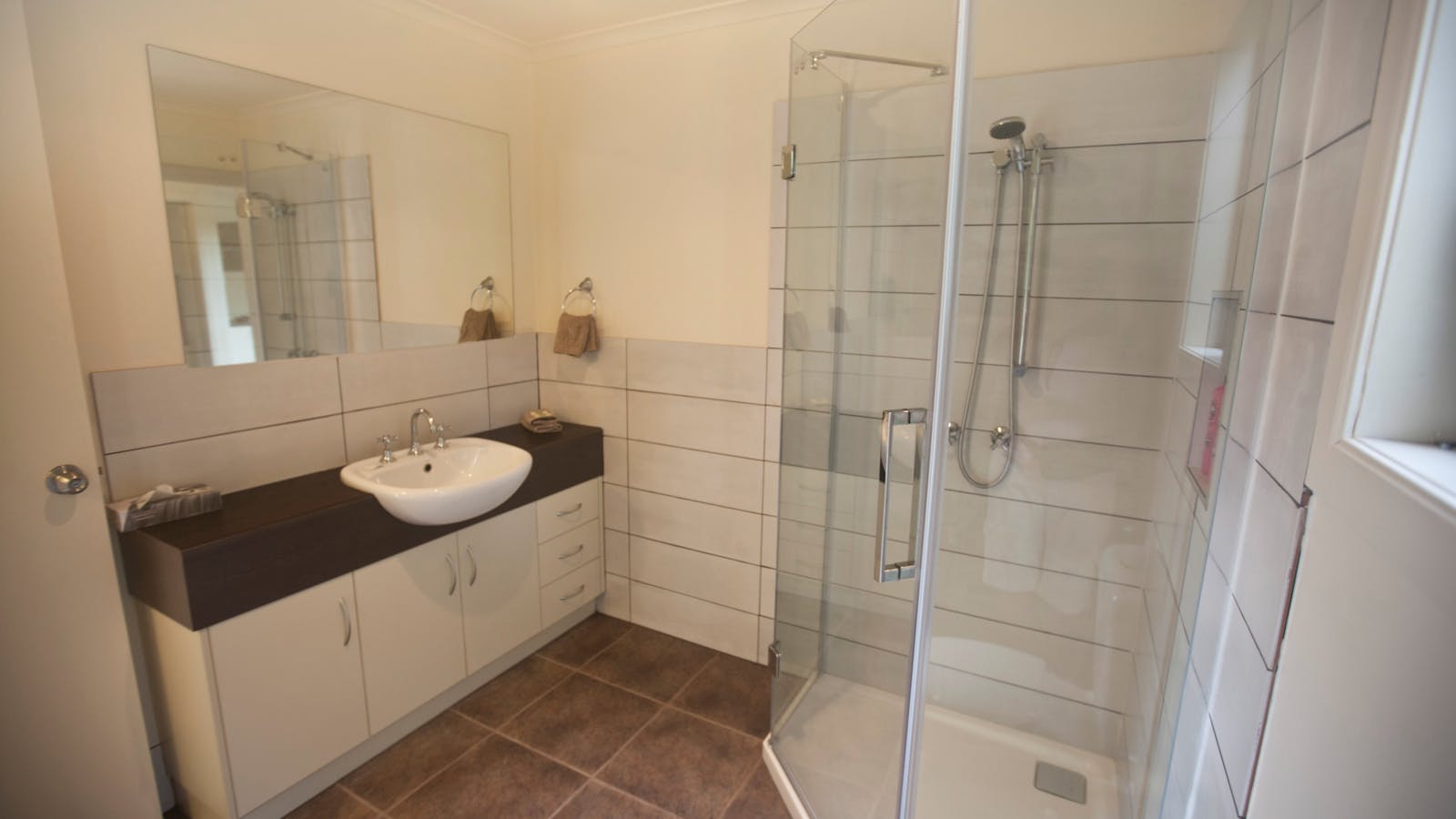 Paddy's Flat Bathroom