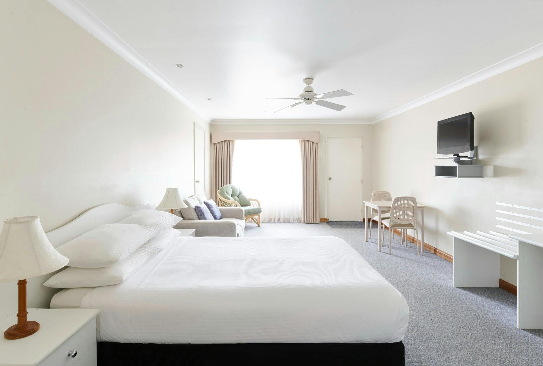 Harbourview House rooms clean, fresh and well appointed