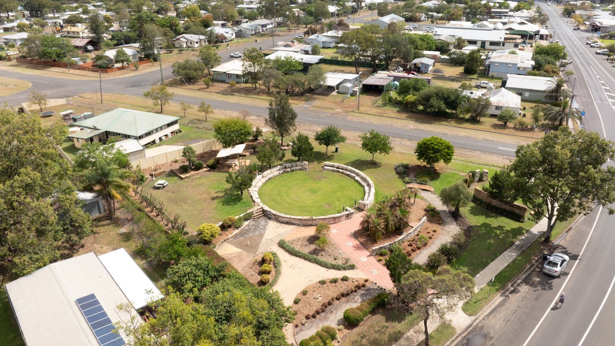 An aerial photo of Henricks Park, Injune