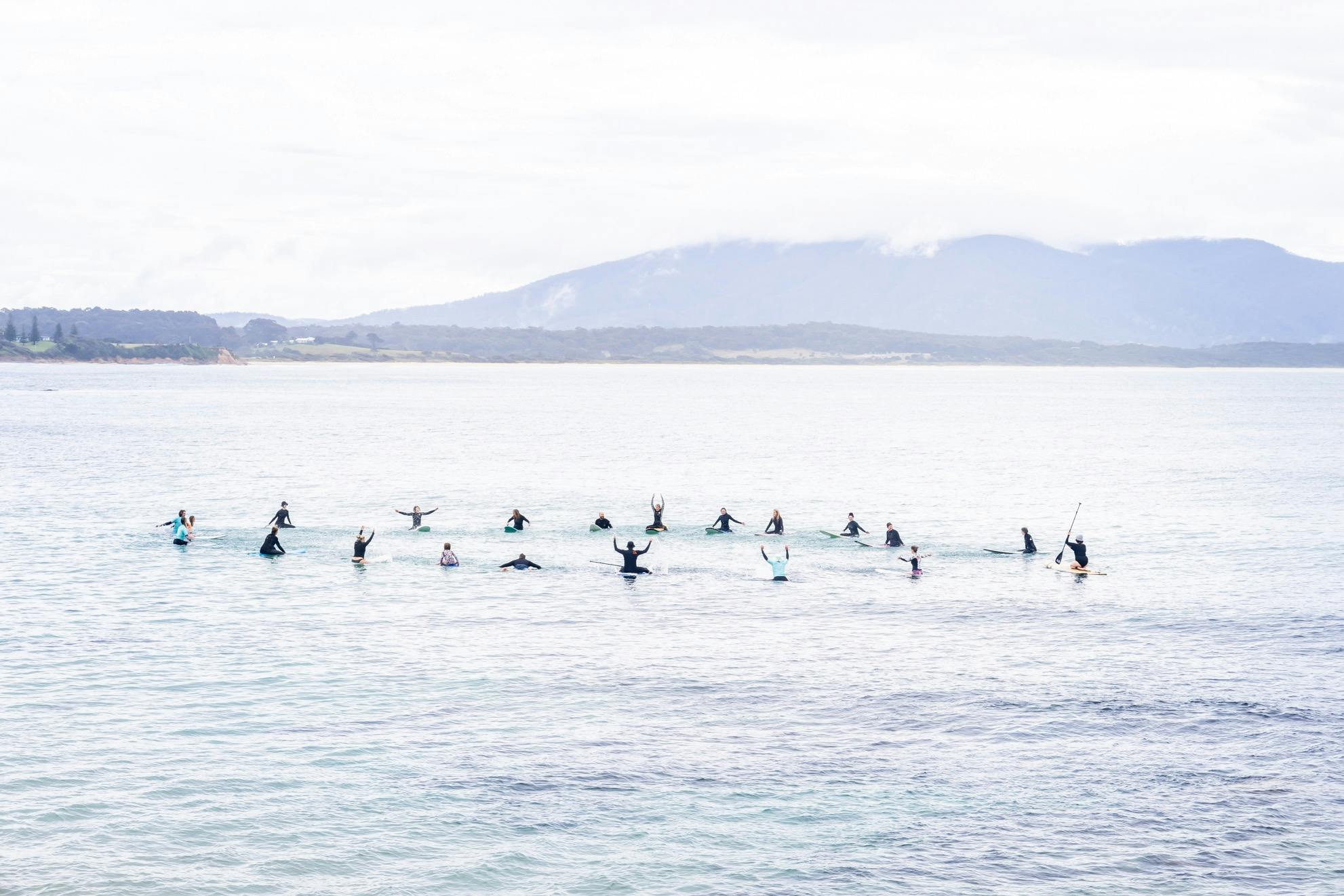 카멜 록 서핑 학교 버마구이 호스슈 베이 비치 사파이어 코스트 NSW