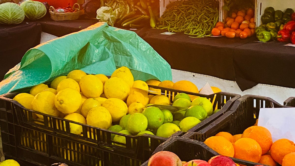 Aura Fresh Markets 2026