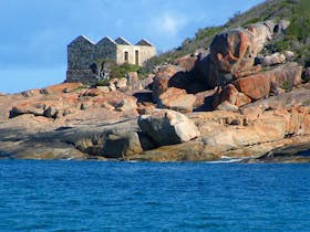 Point King Lighthouse and Cottage Ruins