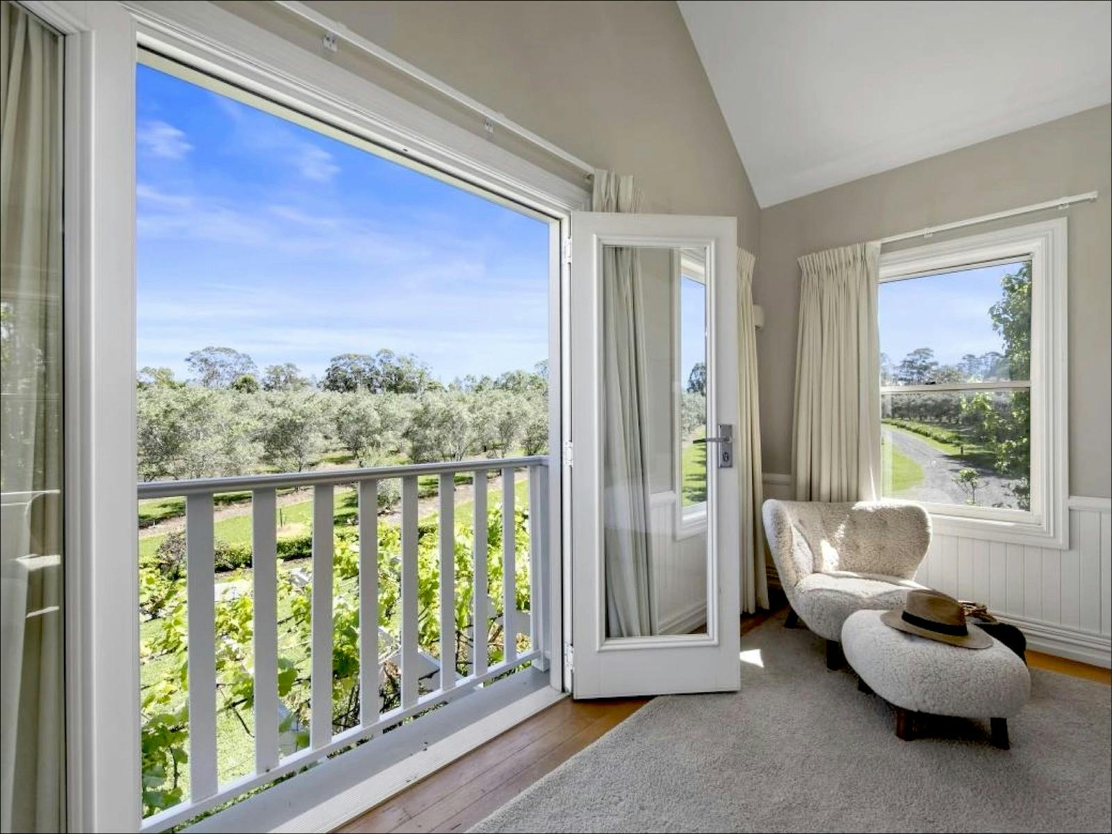 Hunter Valley house balcony