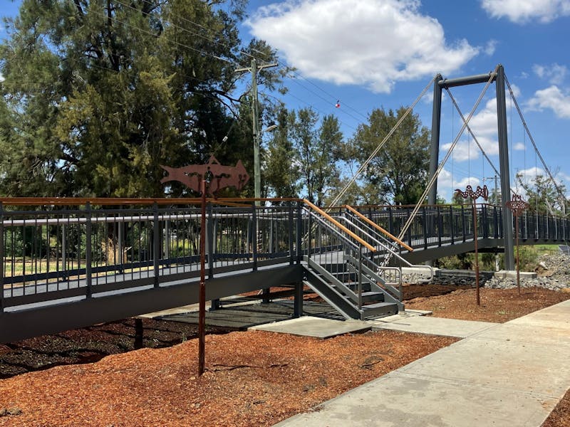 Canowindra Swinging Bridge