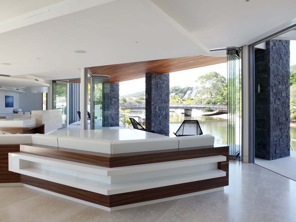 Luxury living room, outstanding views on the river Luxury living room, outstanding views on the river